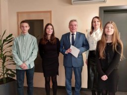 47072321610528227866456698758719741695609961n